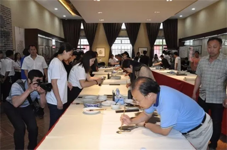 焦点平台官方网站图片